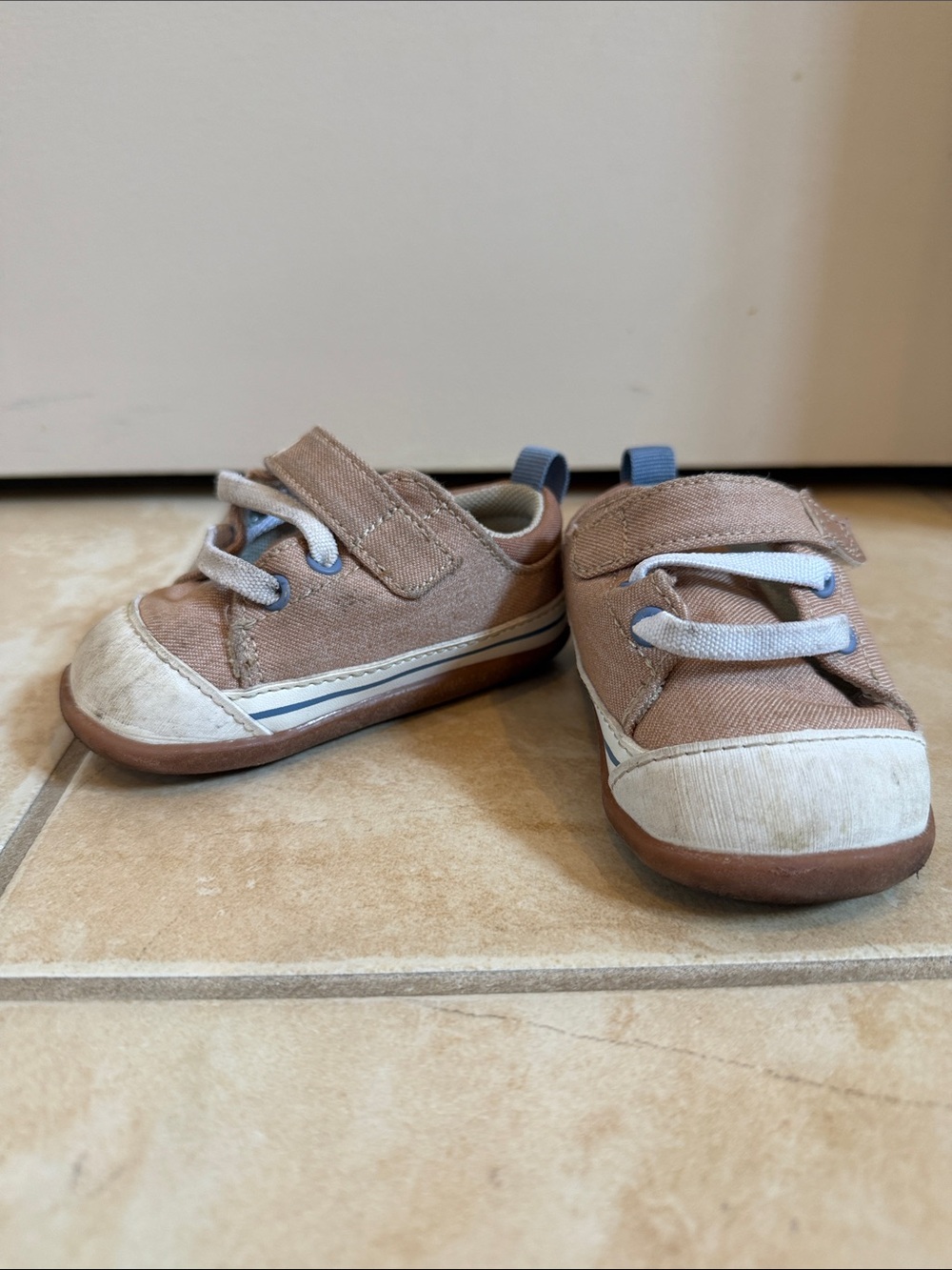 Stevie Mini (First Walker) Khaki Size 4.5